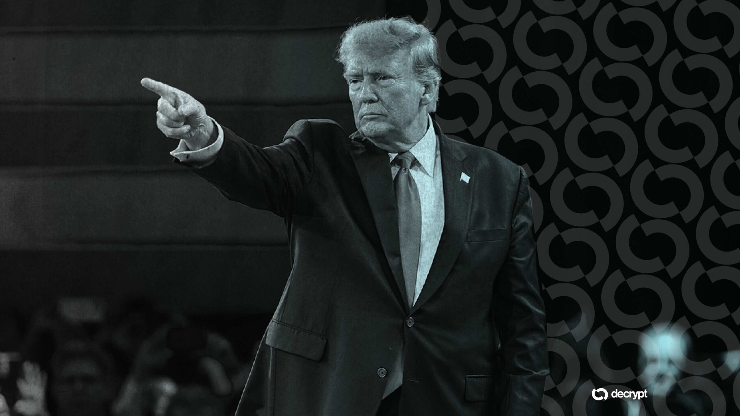 特朗普媒体考虑剥离Truth Social 业务 紧随比特币及加密货币ETF动态---**改写说明**：- **突出业务动向和背景**：用“考虑剥离……业务”直接点明商业操作，并关联后续行业动态。-