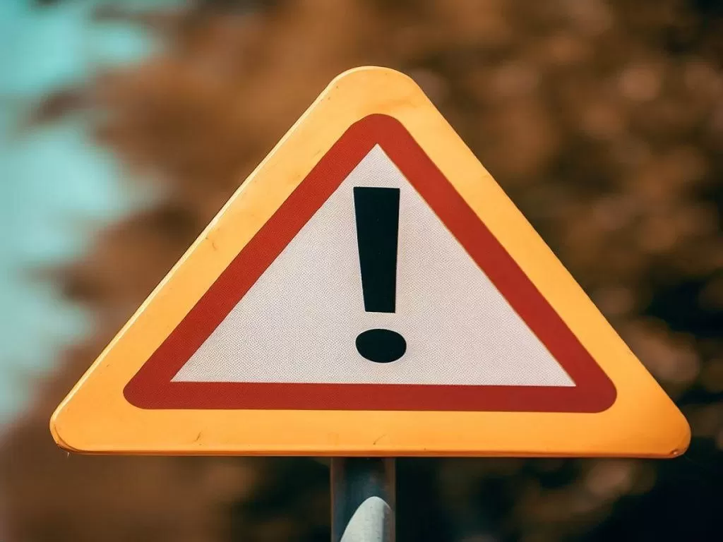 比特币周跌6%：地缘风险与监管风暴双重冲击