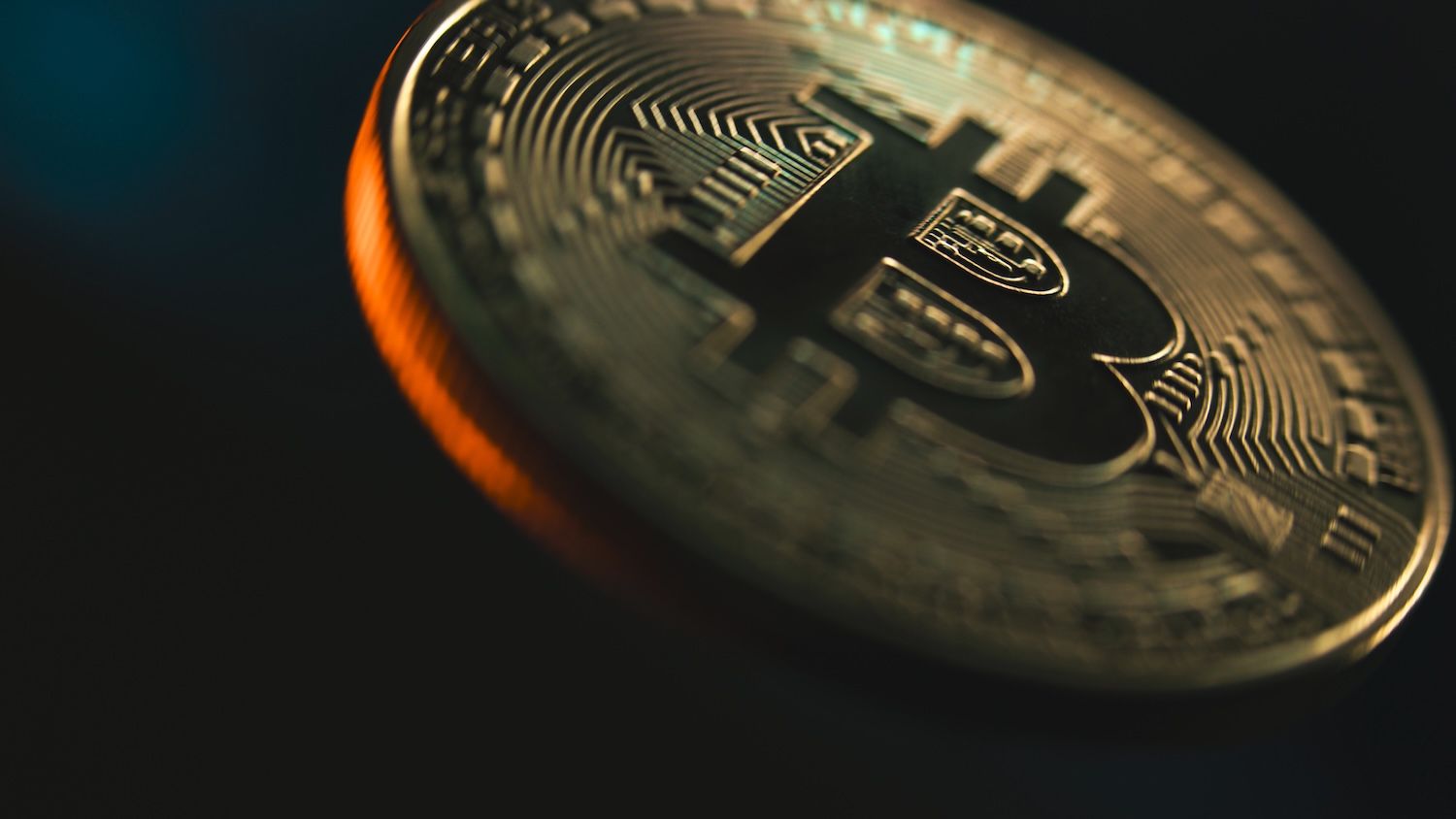 比特币鲸鱼转空信号突显市场分化