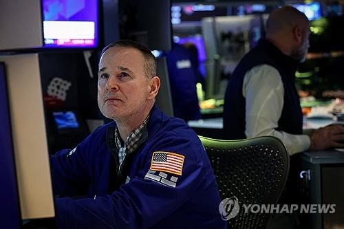 AI发展忧虑引担忧，纽约股市主要指数全线下跌