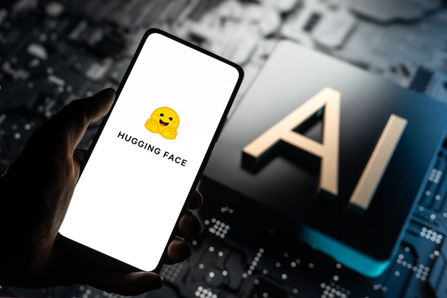 Hugging Face 129亿美元收购案揭示关键AI芯片缺口